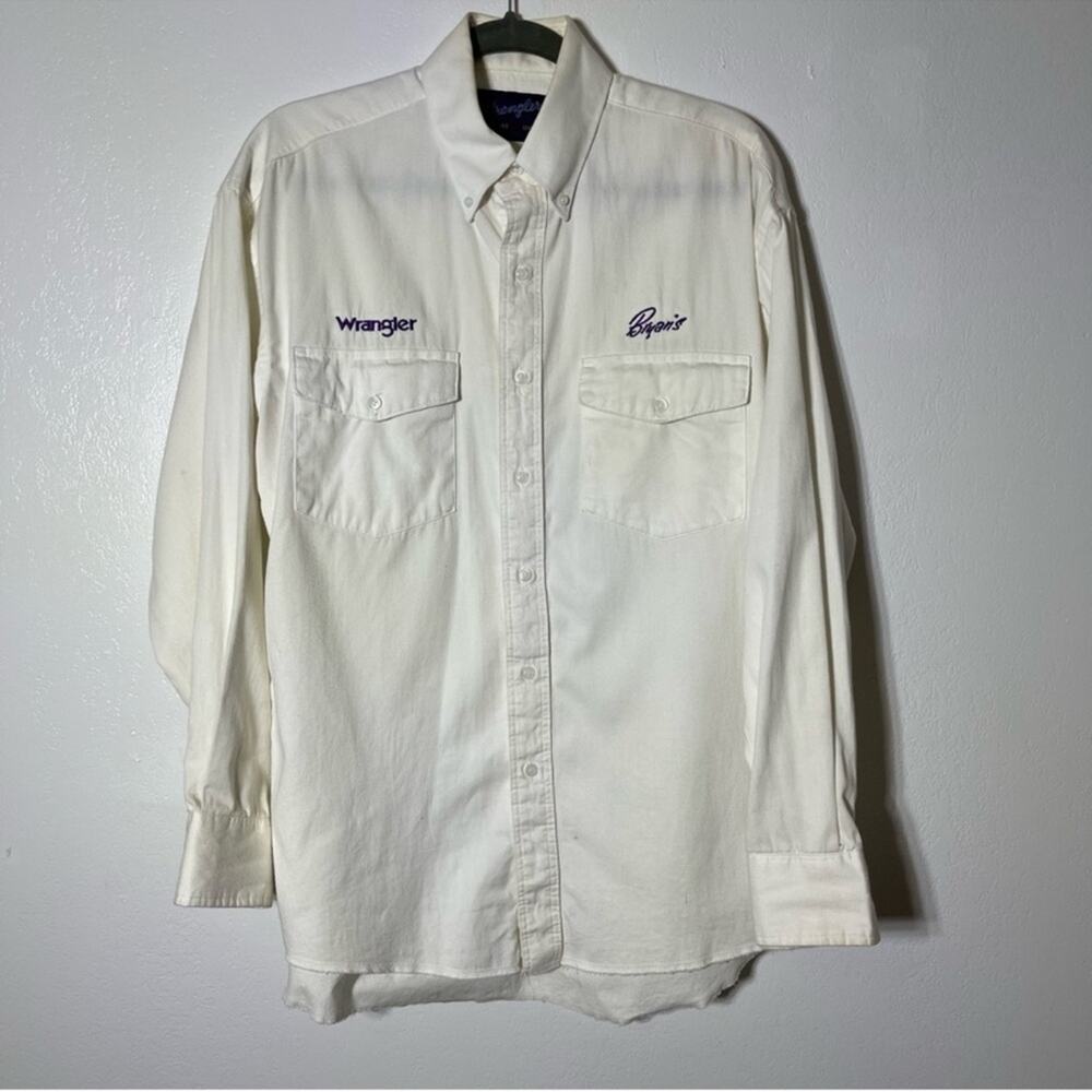 Wrangler Long Sleeve Button Down Shirt. Wrangler and Bryans Logo. Size 15.5x33.